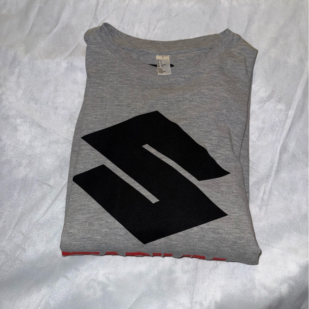 Women’s Gray Graphic T-Shirt